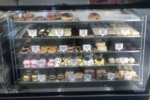 Tom Williams Cake Factory photo 3